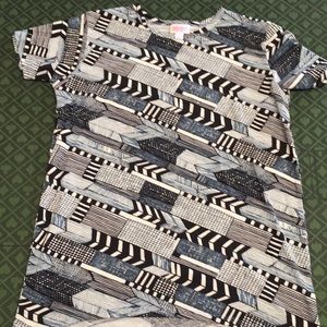 LulaRoe girls T-shirt size 12